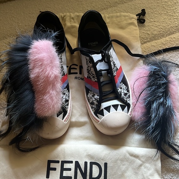 Fendi pink fur sneakers - Picture 11 of 12